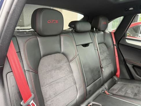 Used 2018 Porsche Macan GTS AWD/4WD image 30