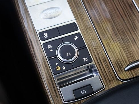 Used 2019 Land Rover Range Rover image 39