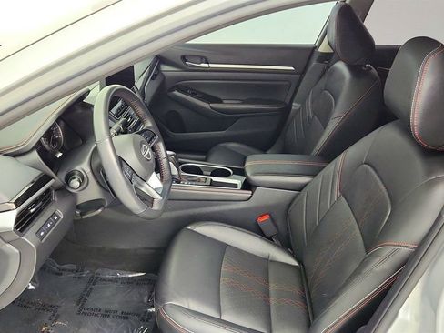 Used 2024 Nissan Altima 2.5 SR w/ SR Premium Package FWD image 20