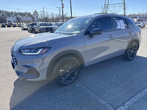 Used 2025 Honda HR-V Sport image 5