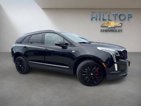 Used 2022 Cadillac XT5 Sportv w/ LPO, ONYX Package AWD/4WD image 2
