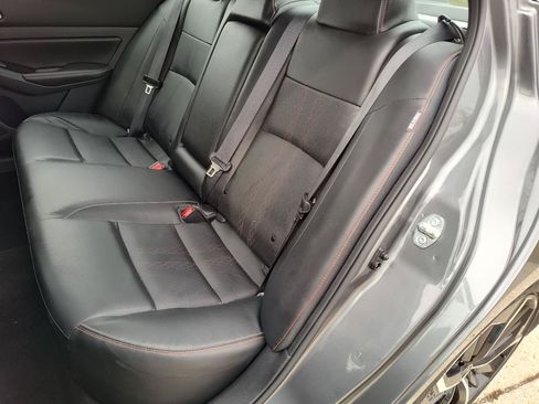 Used 2024 Nissan Altima 2.5 SR w/ SR Premium Package FWD image 25