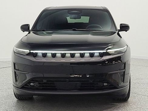 Used 2025 Jeep Wagoneer S Launch Edition image 2