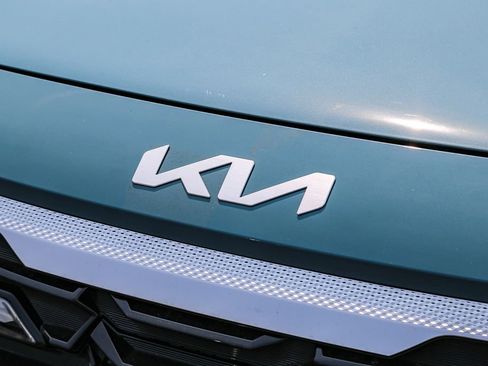 Certified 2026 Kia Seltos S AWD/4WD image 6