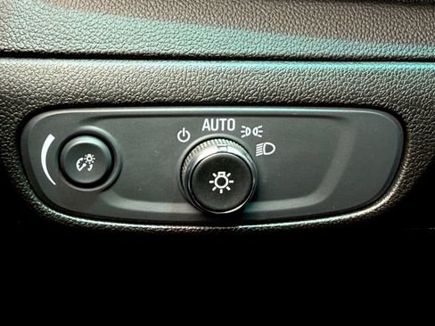 Used 2023 Chevrolet Bolt LT w/ Infotainment Package FWD image 21