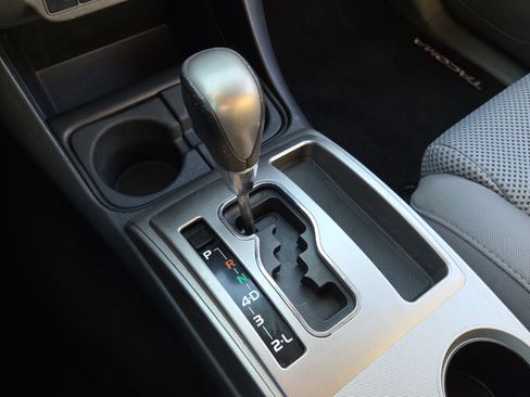 Used 2014 Toyota Tacoma PreRunner image 23