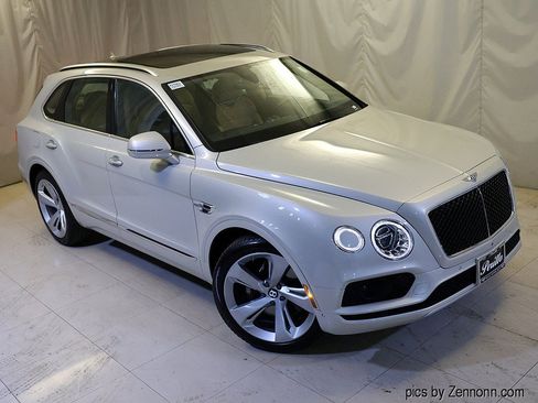 Used 2019 Bentley Bentayga AWD/4WD image 7