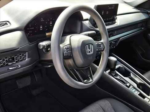 Used 2023 Honda Accord LX image 10