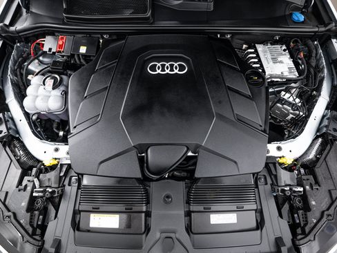 Used 2026 Audi Q7 3.0T Premium Plus w/ Premium Plus Package AWD/4WD image 23