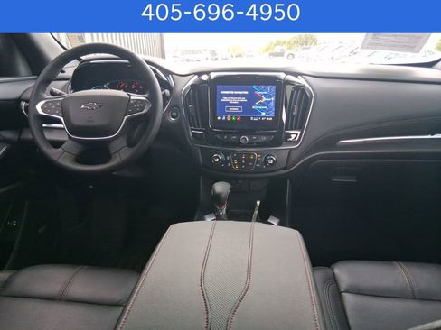 Used 2023 Chevrolet Traverse RS image 12