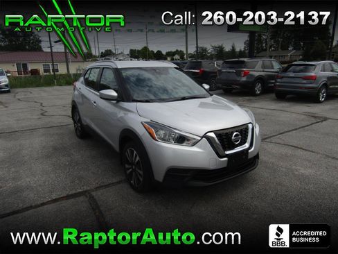 Used 2020 Nissan Kicks SV FWD image 1