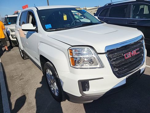 Used 2017 GMC Terrain SLE image 8