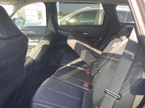 Certified 2025 INFINITI QX60 Sensory image 9