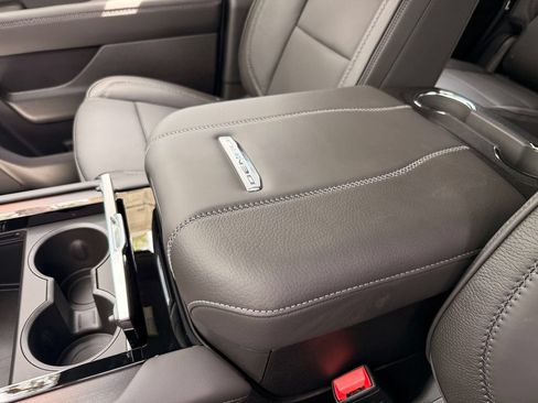 New 2026 GMC Yukon Denali w/ Denali Reserve Package RWD image 23