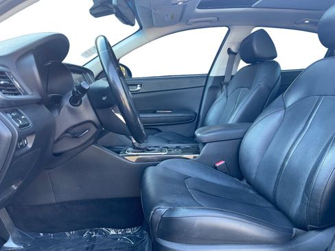 Used 2020 Kia Optima Premium image 9