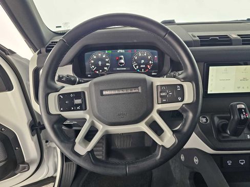 Used 2023 Land Rover Defender 110 S AWD/4WD image 22
