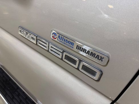 Used 2006 GMC Sierra 3500 SLE w/ Heavy-Duty Power Package image 31