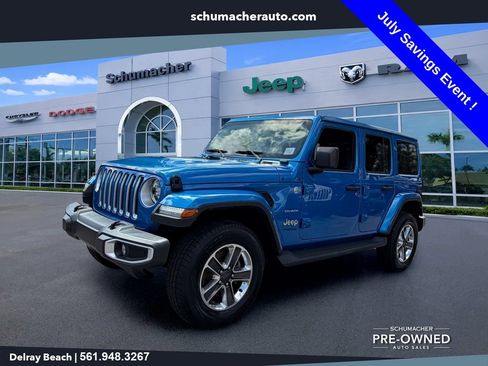 Used 2022 Jeep Wrangler Unlimited Sahara w/ LED Lighting Group AWD/4WD image 3