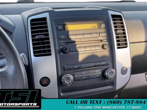 Used 2011 Nissan Frontier SV w/ SV Premium Utility Pkg image 6