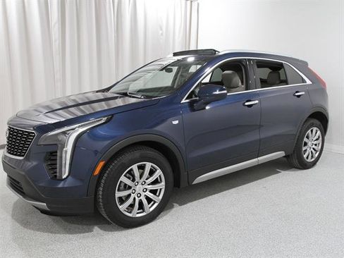 Used 2021 Cadillac XT4 Premium Luxury w/ Cold Weather Package image 3