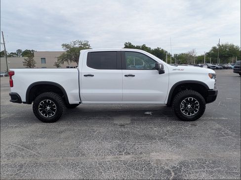 Used 2026 Chevrolet Silverado 1500 ZR2 AWD/4WD image 3