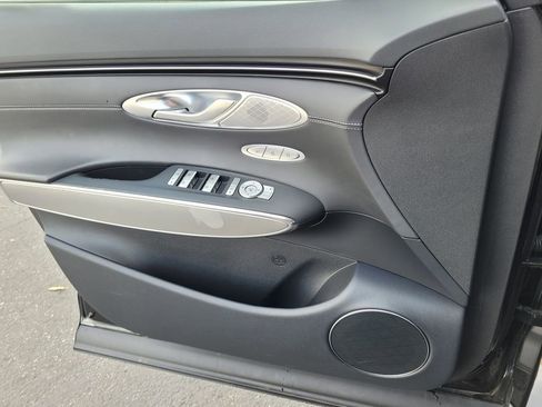 Used 2023 Genesis GV70 2.5T w/ Select Package image 25