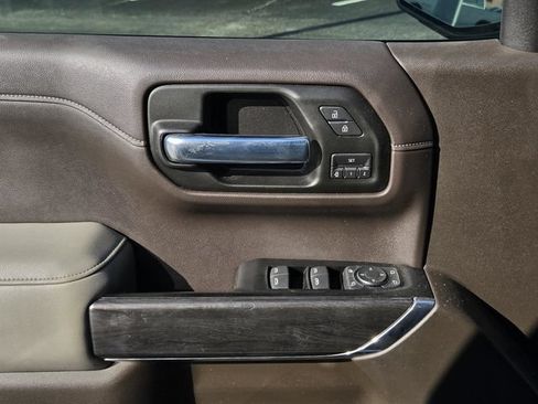 Used 2019 Chevrolet Silverado 1500 LTZ w/ LTZ Premium Package AWD/4WD image 29