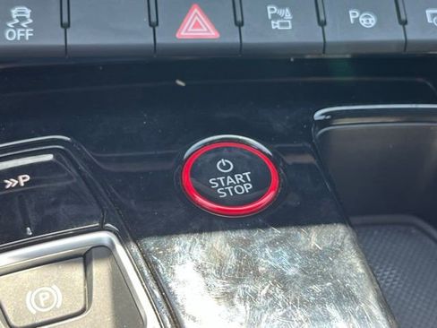 Used 2023 Audi e-tron GT Prestige w/ Prestige Package image 23