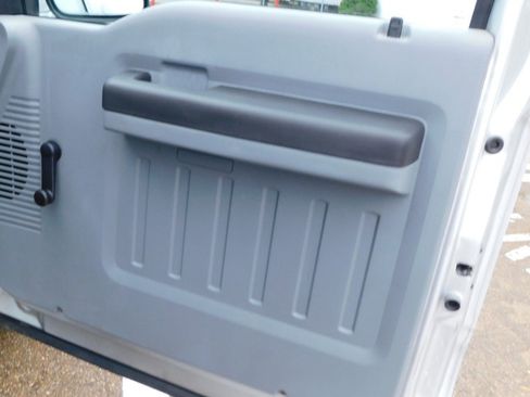 Used 2015 Ford F250 XL image 31