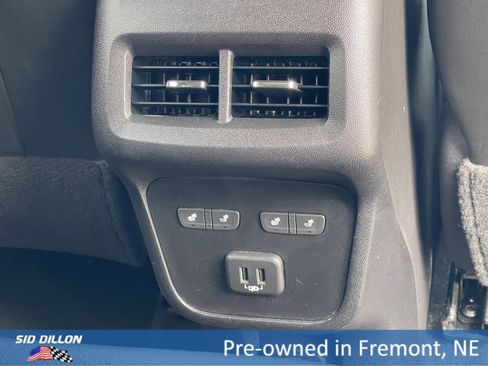 Used 2019 Chevrolet Equinox Premier image 12