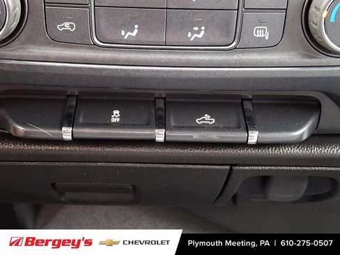 Used 2016 GMC Sierra 1500 4x4 Crew Cab w/ Sierra Convenience Package image 24