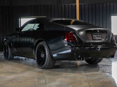Used 2020 Rolls-Royce Wraith RWD image 3