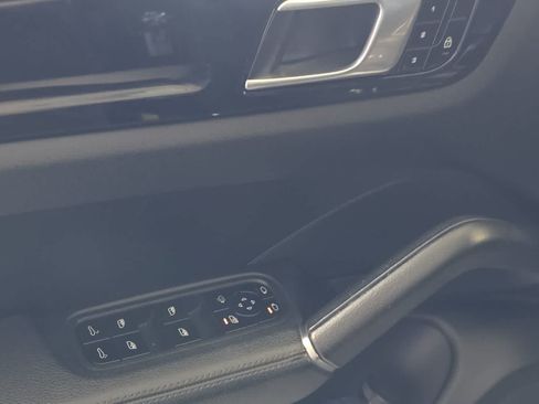 Used 2019 Porsche Cayenne S AWD/4WD image 15