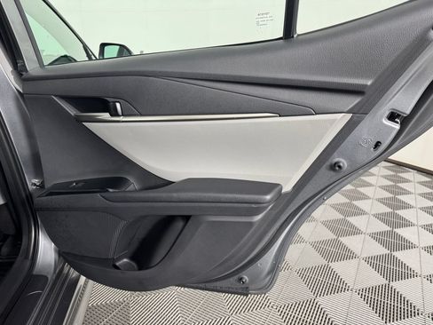 Used 2025 Toyota Camry SE FWD image 32