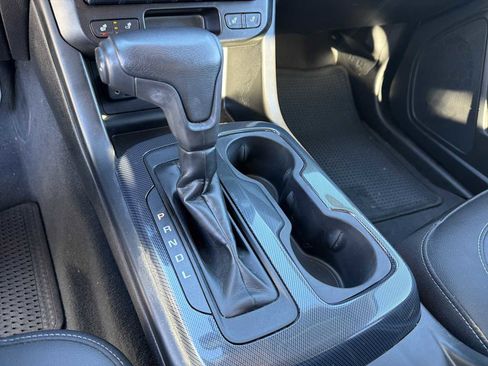 Used 2020 Chevrolet Colorado Z71 w/ Safety Package image 11