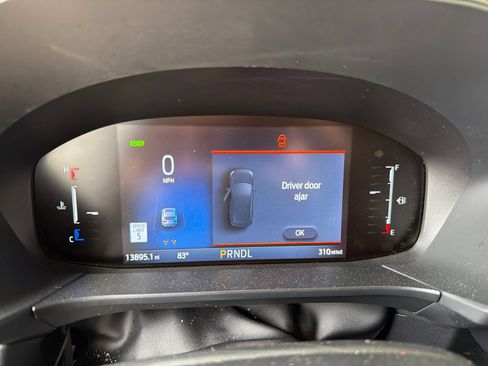 Used 2025 Ford Escape ST-Line w/ Equipment Group 301A FWD image 20