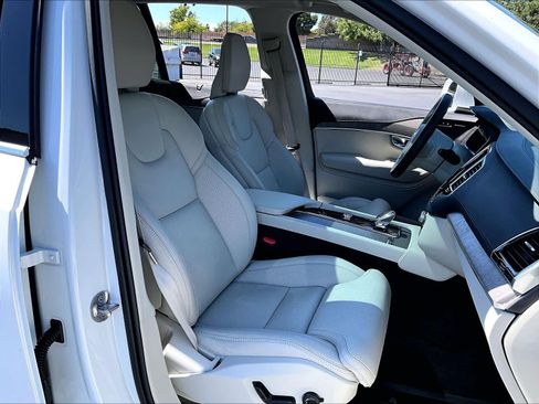 Used 2023 Volvo XC90 T8 Ultimate w/ Protection Package Premier AWD/4WD image 10