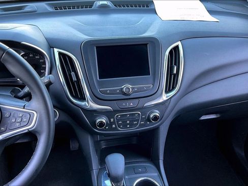 Used 2024 Chevrolet Equinox LT image 9