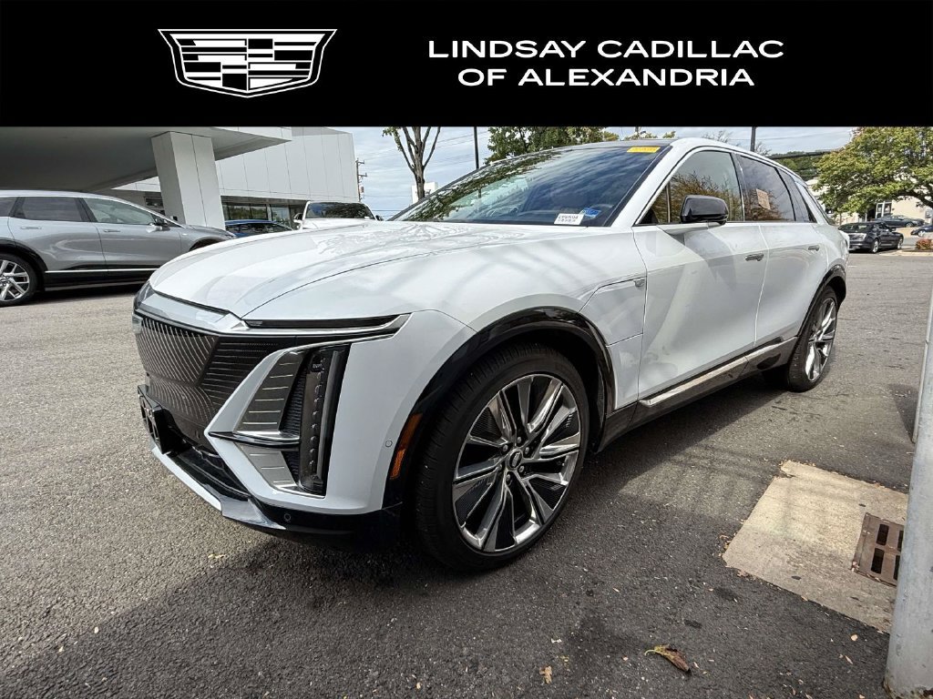 Used 2026 Cadillac Lyriq Signature Luxury w/ Nappa Leather Package AWD/4WD image 1