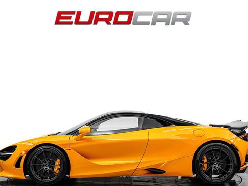 Used 2026 McLaren 750S Spider RWD image 3