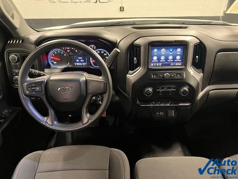 Used 2021 Chevrolet Silverado 1500 Custom Trail Boss w/ LPO, Dark Essentials Package image 31