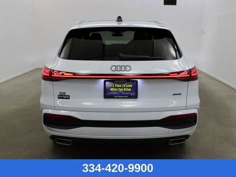 New 2025 Audi Q5 Prestige image 3