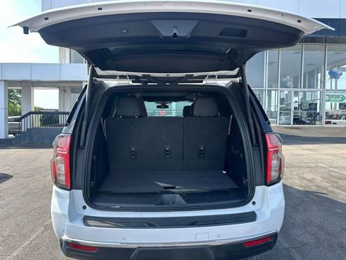 Used 2021 Chevrolet Tahoe LT w/ Luxury Package image 14