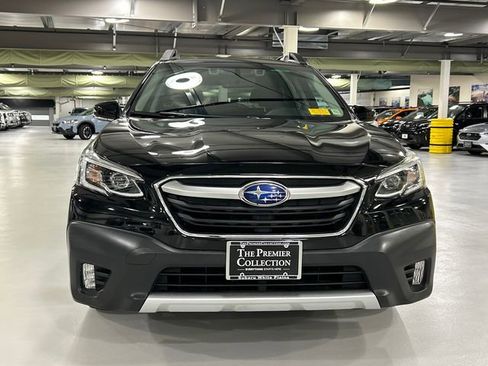 Used 2020 Subaru Outback Limited image 6