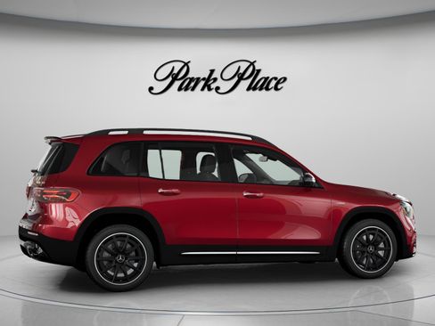 New 2026 Mercedes-Benz GLB 35 AMG 4MATIC image 24