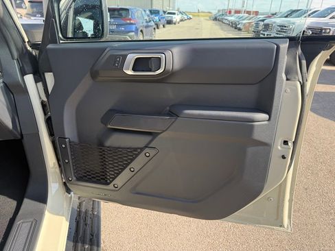 New 2025 Ford Bronco Outer Banks w/ Sasquatch Package image 18