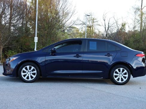 Used 2024 Toyota Corolla LE image 4