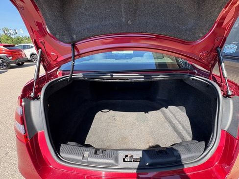 Used 2017 Ford Taurus SEL FWD image 5