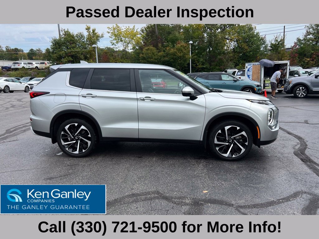 Used 2023 Mitsubishi Outlander SE AWD/4WD image 7