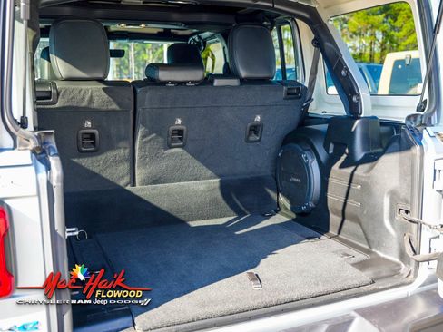 Used 2022 Jeep Wrangler Unlimited Sahara image 10